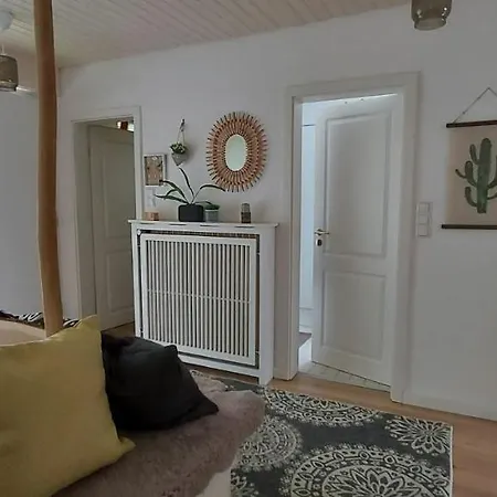 Ferienwohnung Willi Apartment *